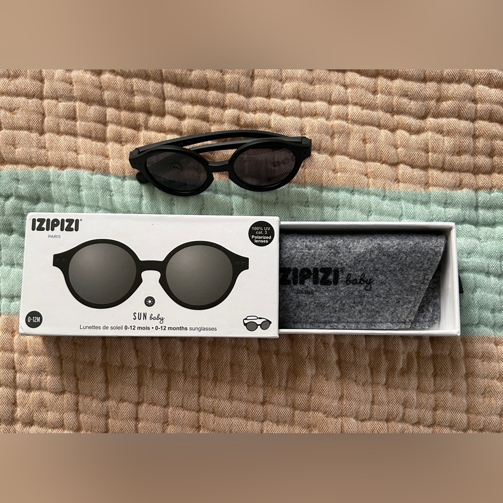 Izipizi baby sunglasses